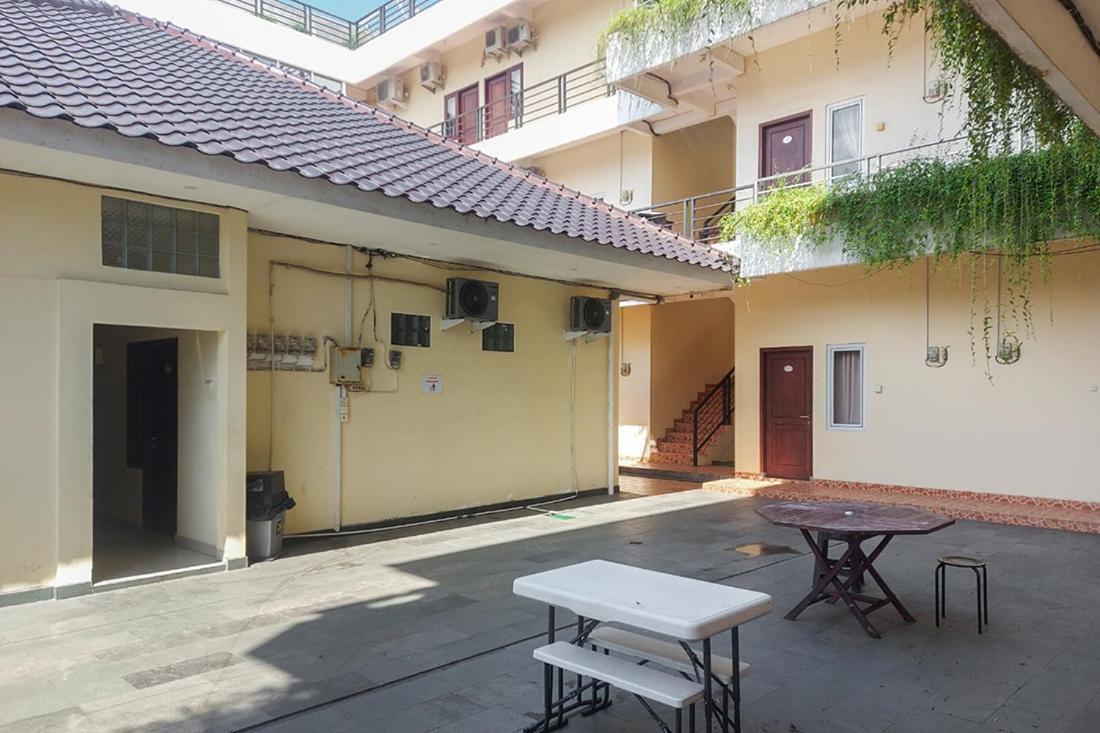 Fabel Homestay Palembang Eksteriør bilde